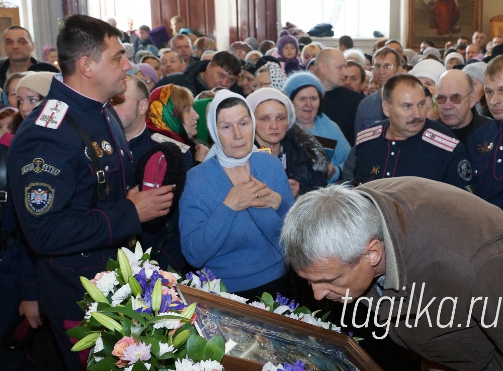 Прибытие иконы "Знамение"