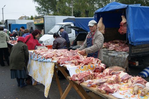 Роспотребнадзор призывает тагильчан не покупать непроверенное мясо