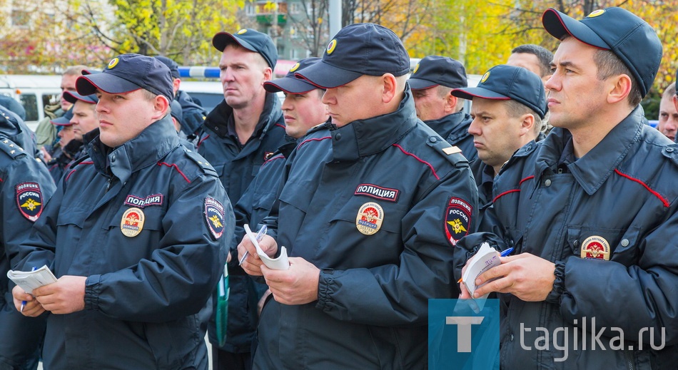 Полицейские Нижнего Тагила присоединились к всероссийской акции «Работайте, братья!»