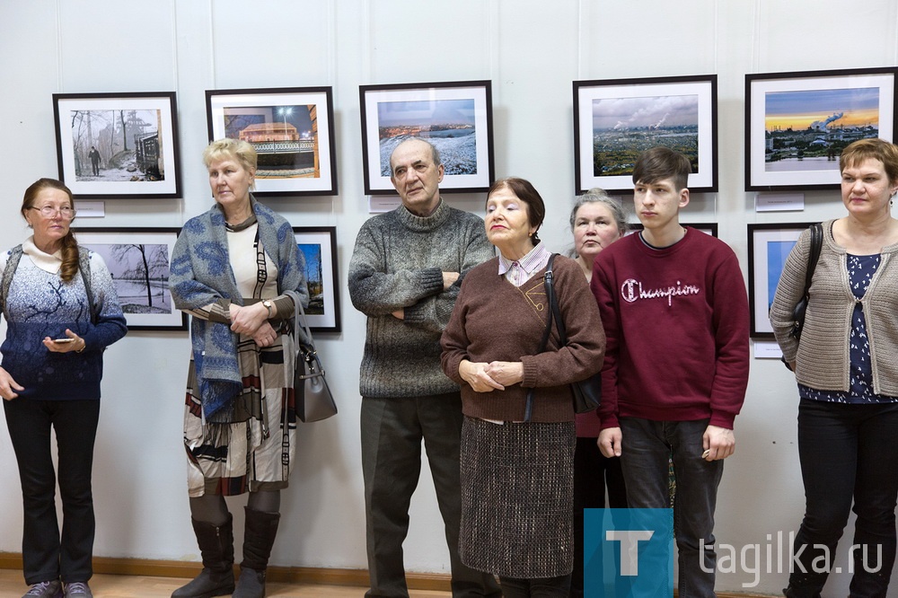 Шел по Нижнему Тагилу фотограф…