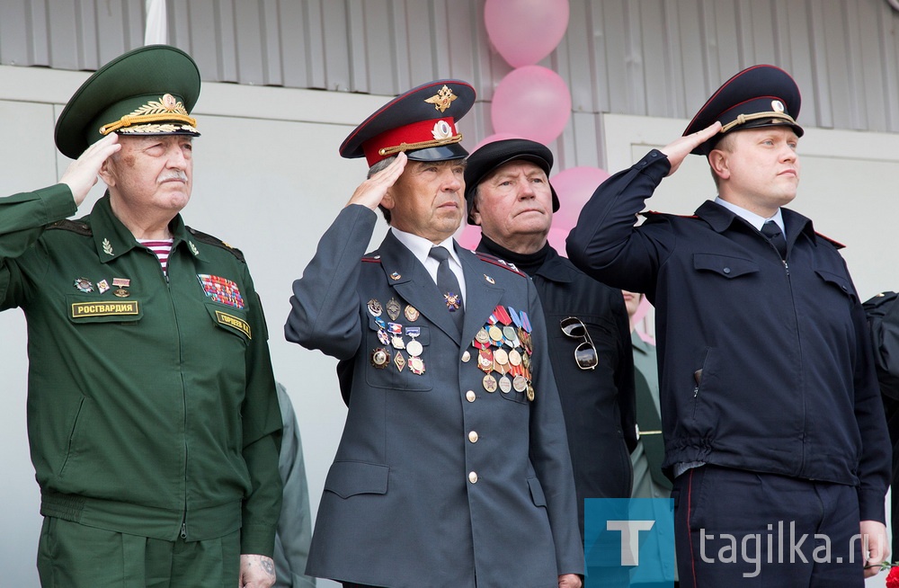 Сегодня открылась мемориальная доска в память о милиционере-герое Андрее Аргаузове