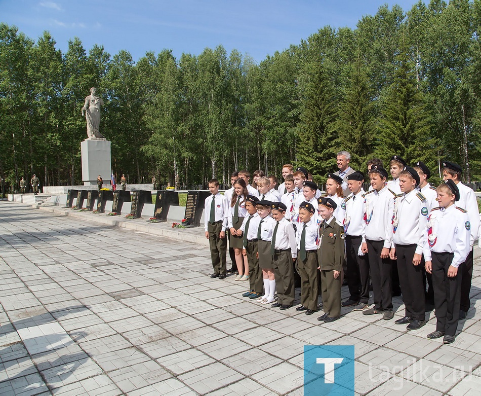 Траурный митинг. Мемориал "Рогожино"