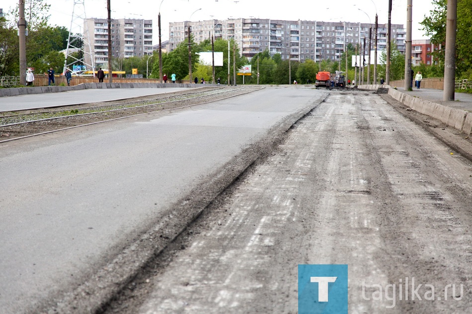 Движение через мост Выя-Красный камень перекрыто.