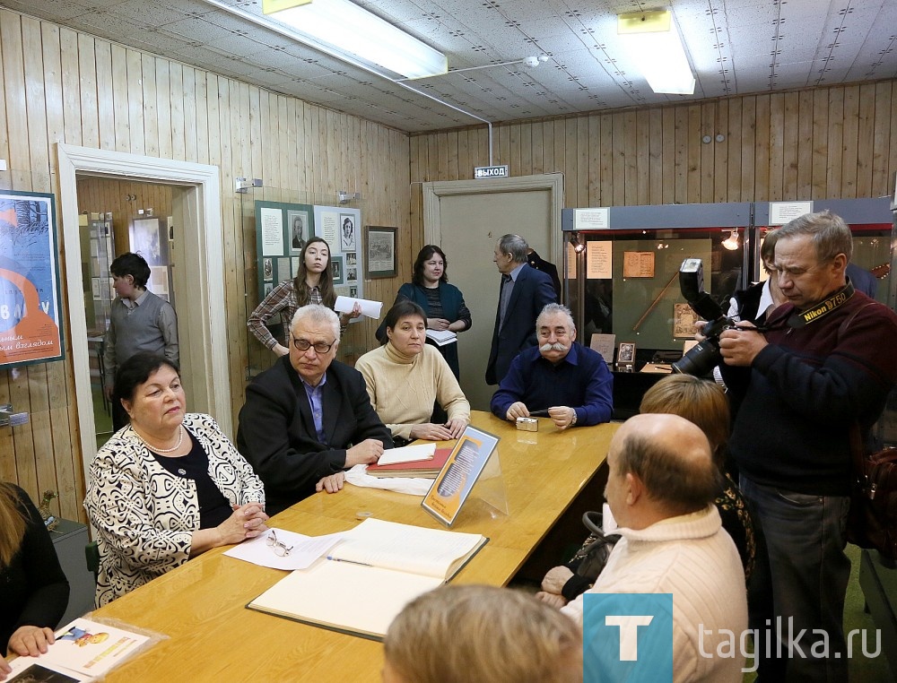 Вечер ,посвященный писателю-тагильчанину А.П. Бондину.