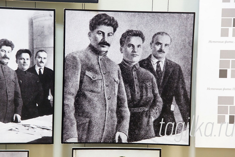 «Комиссар исчезает. Фальсификация фотографий и искусства в сталинскую эпоху».