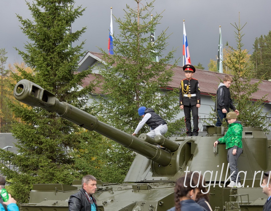 RAE 2015. Экспозиция на открытых площадках