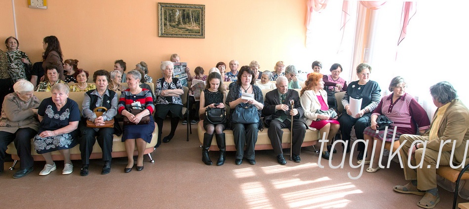 Праздник посвященный 110 летию газеты "Тагильский рабочий" в центре социального обеспечения Ленинского р-на.