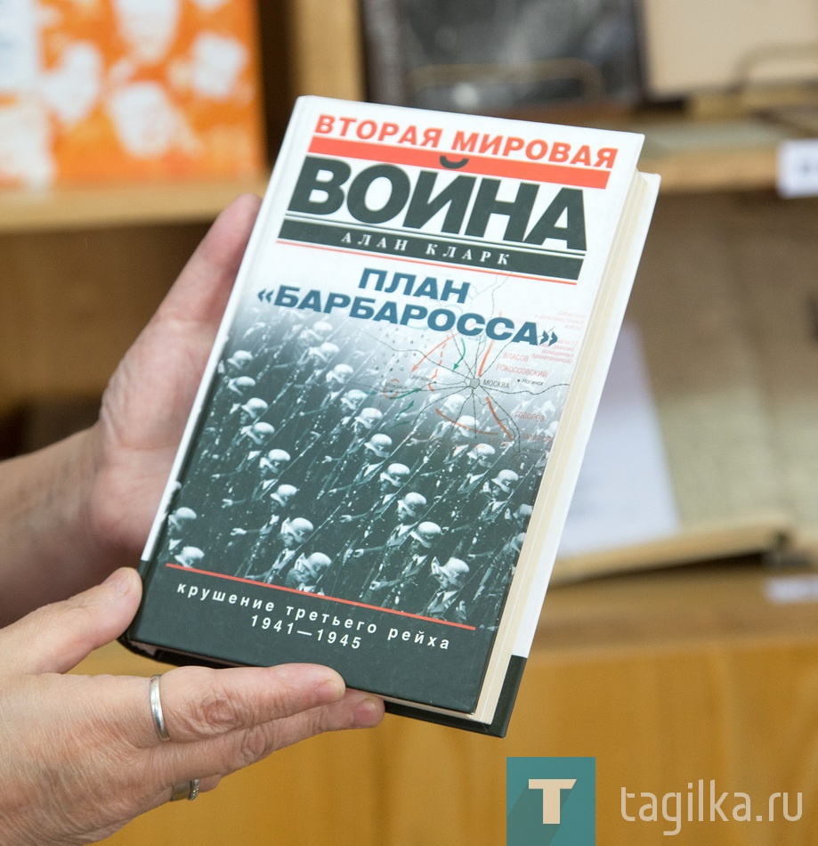 Все со школы знают, что за годы войны СССР потерял более 20 миллионов человек, но почему-то на уроках истории не говорят, что 7 миллионов из них были убиты, попали в плен и пропали без вести с июня по декабрь 1941-го, а от личного состава довоенной армии к этому времени осталось семь процентов.