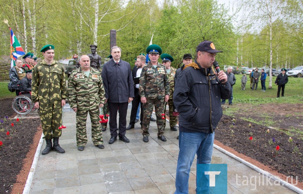 В парке Победы открыли монумент пограничникам