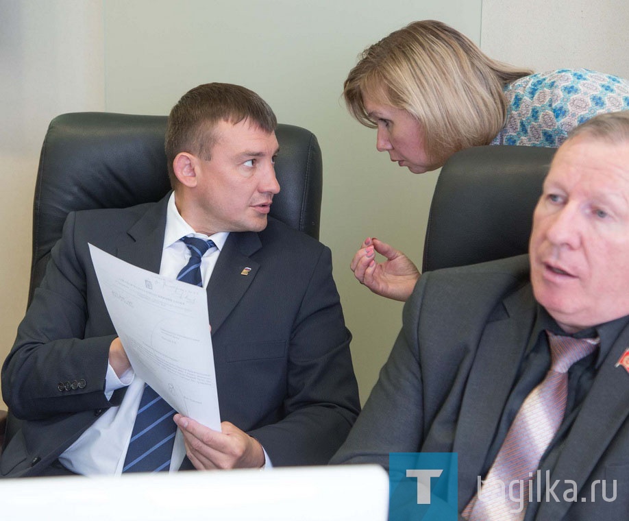 Сергей Носов выступил с ежегодным отчетом перед депутатами нижнетагильской гордумы