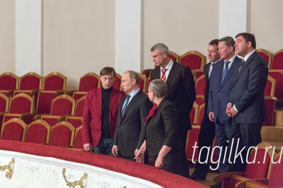 Мэр Сергей Носов успешно отчитался в выполнении поручений президента

По словам Ольги Анисимовой, высокий гость увиденным остался доволен. Особую благодарность он выразил за сохранение исторического облика здания. 