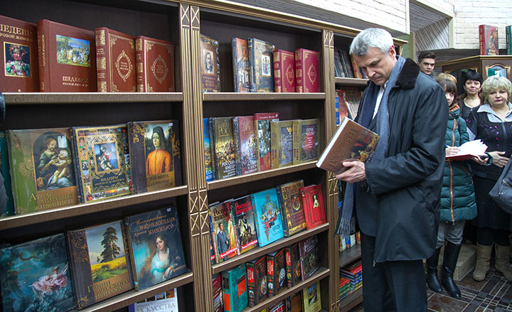 Тагил-книга. Открылся новый магазин
Сергей Носов