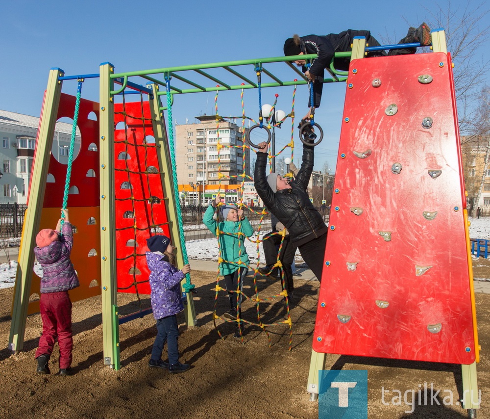 «Второй день рождения»  Пионерского сквера