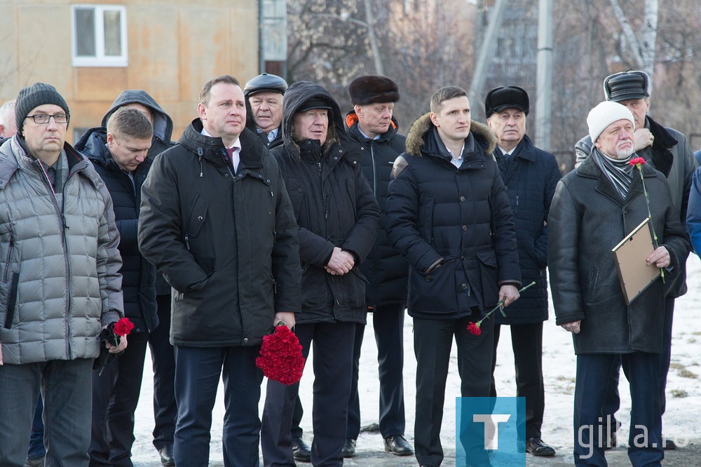 В Нижнем Тагиле торжественно открыли памятную доску в честь Евгения Зудова