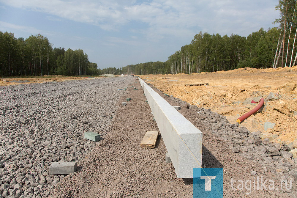 Строительство моста через Тагильский пруд продолжается круглосуточно, без перерывов и выходных