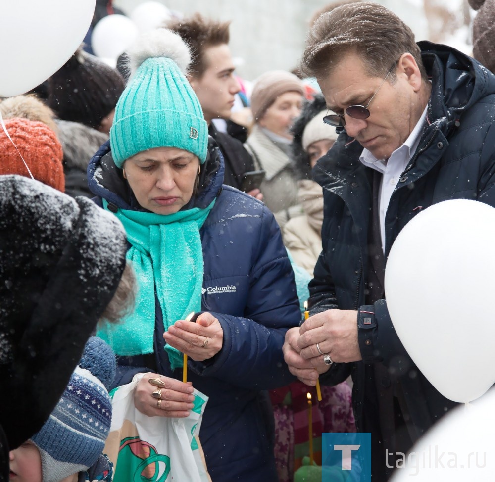  «Минута молчания» в память о погибших на пожаре в Кемерово