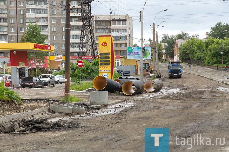 Продолжается капитальный ремонт улицы Космонавтов