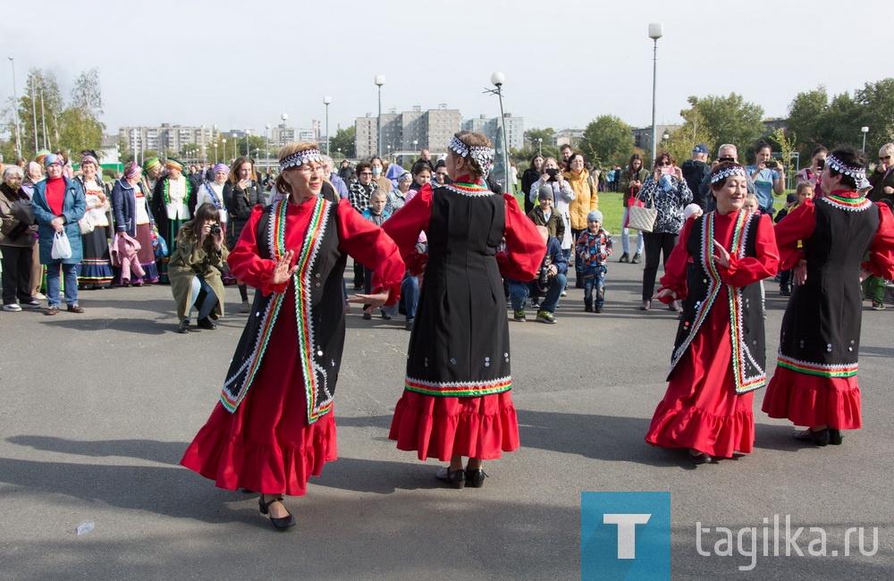 В парке «Народный» проходит IV народный фестиваль «Тагильский калейдоскоп»