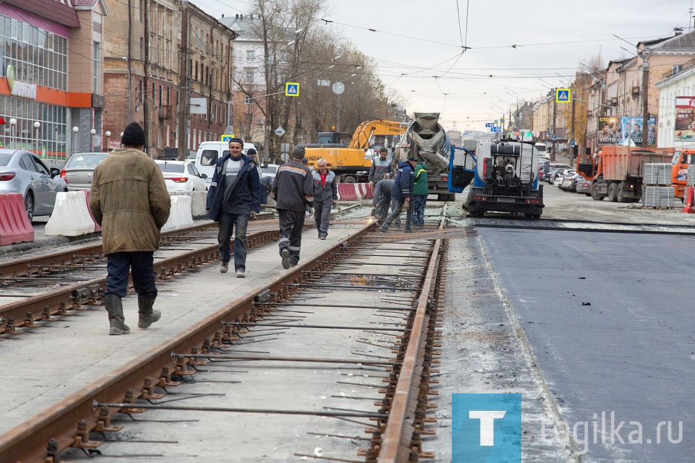 На улице Мира продолжается ремонт путепровода