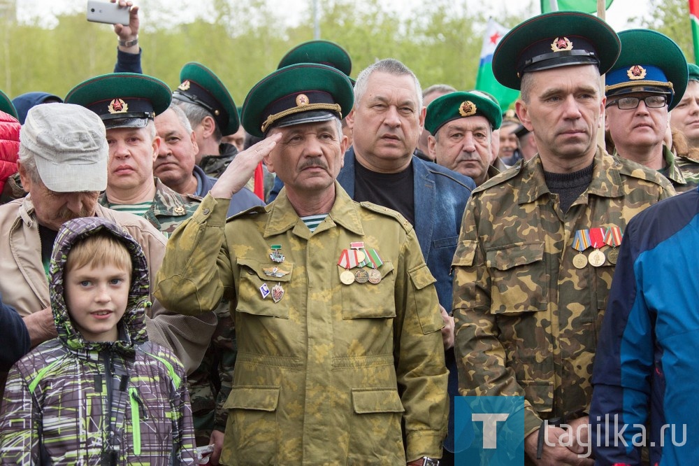В парке Победы открыли монумент пограничникам