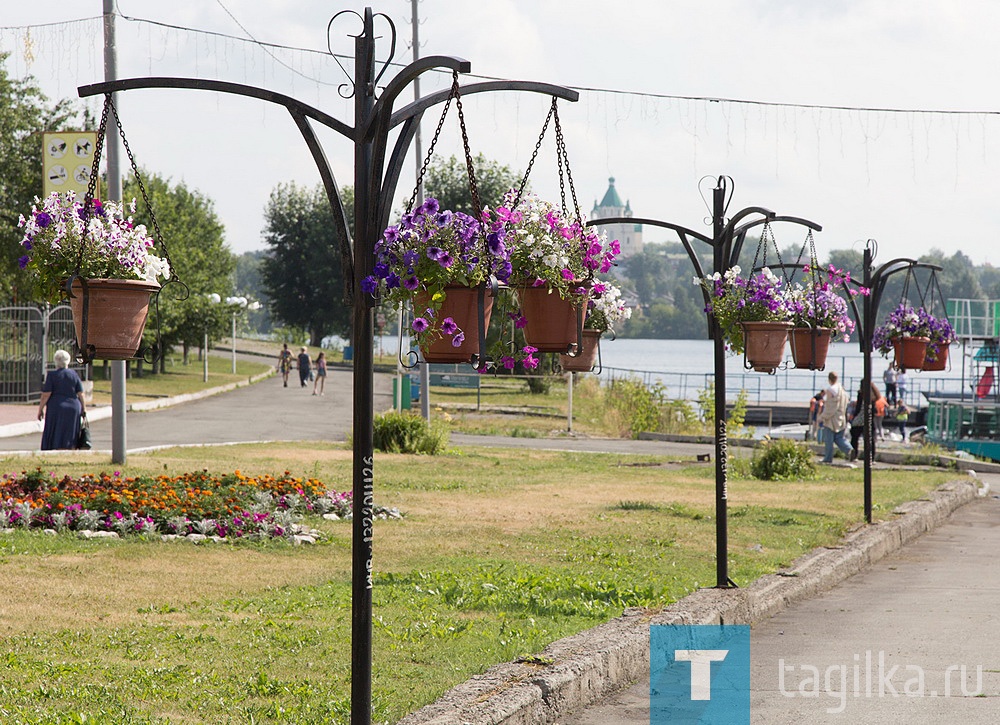 В парке культуры и отдыха им. А.П. Бондина заработали аттракционы