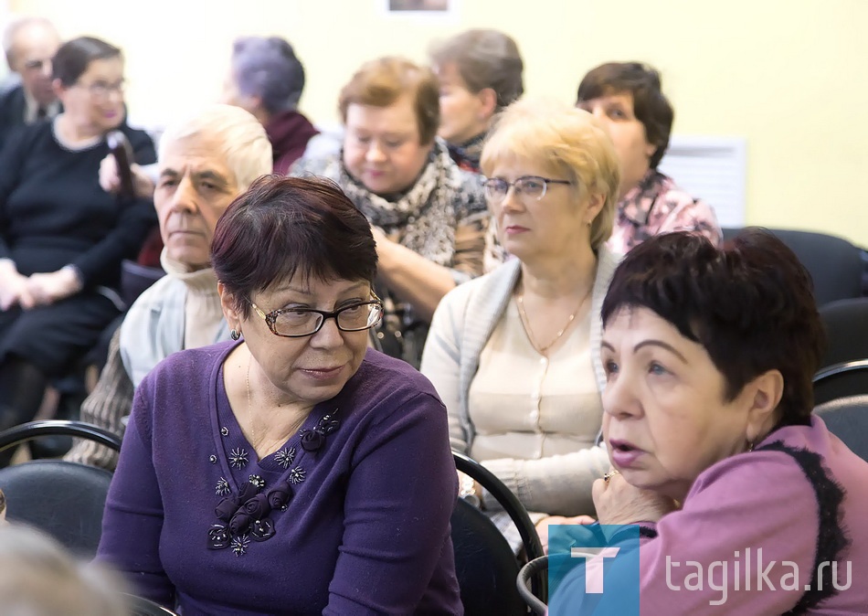 Выставка «История Советской Армии в нагрудных знаках»