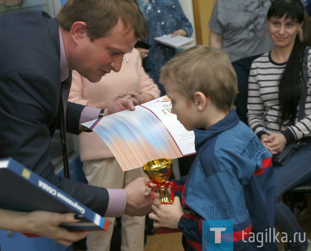  Подведение итогов конкурса детского творчества к юбилею Дзержинского района