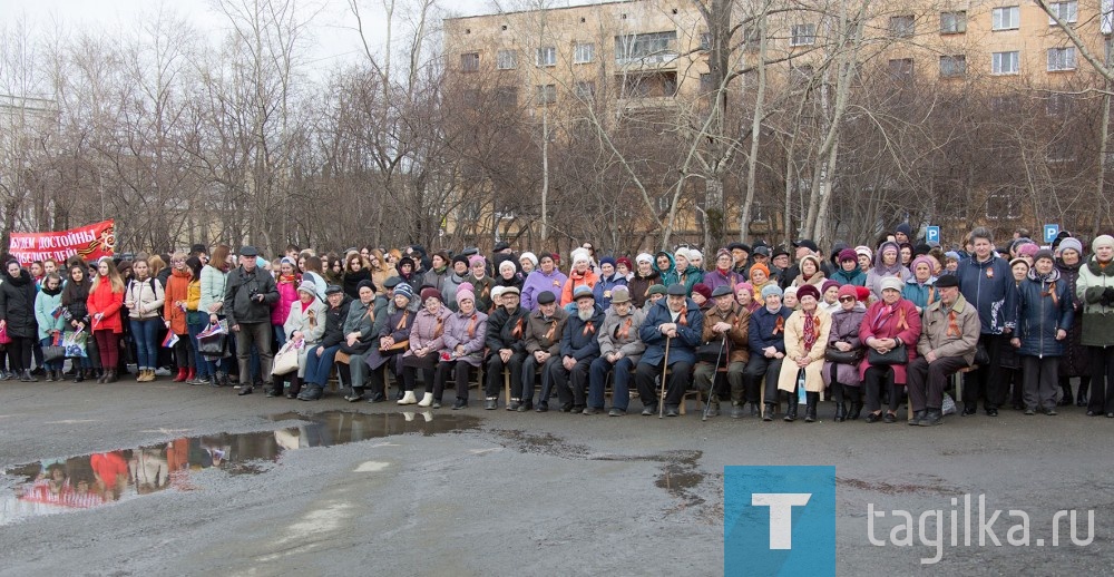 В день Великой Победы мы склоняем головы перед светлой памятью