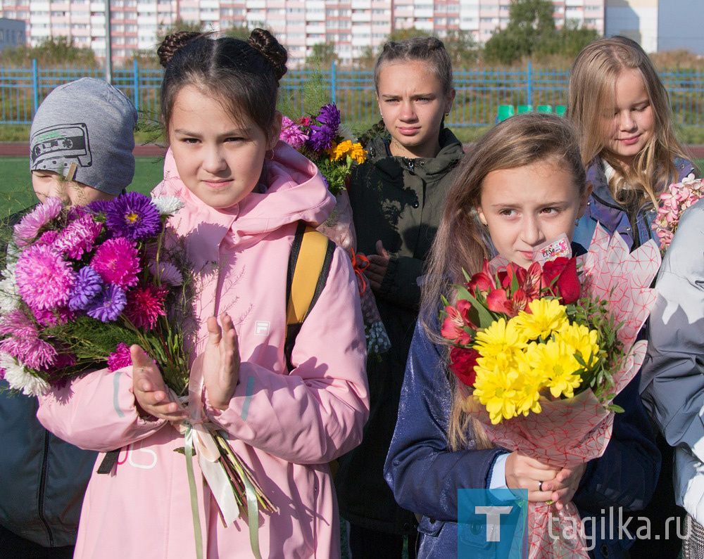 В школе №100 Нижнего Тагила открылся кадетский класс