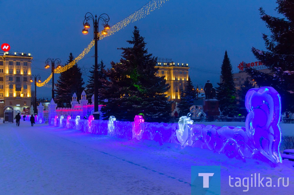 Строительство ледового городка. 22.12.2020