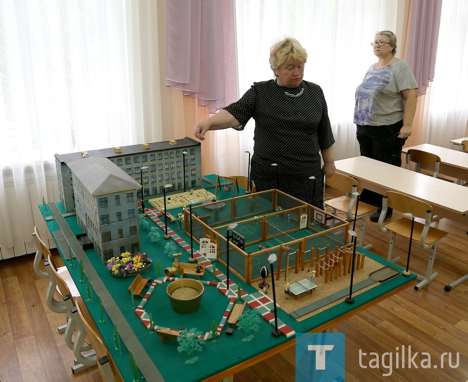 Гимназия N18 к новому учебному году.