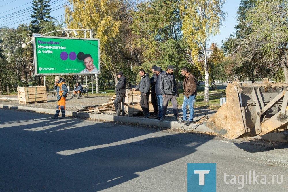 Сошел с рельсов трамвай
