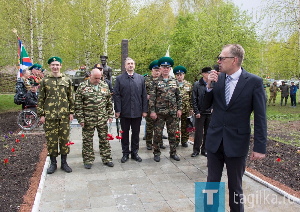 В парке Победы открыли монумент пограничникам