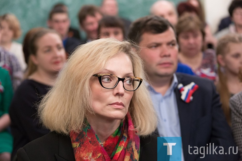 НУО плотно сотрудничают с государственной, бюджетной системой, учреждениями. Их работу трудно переоценить.

Добровольцы  заботятся о многодетных, детях, оставшихся без попечения родителей, инвалидах, ветеранах, пенсионерах, о всех тех людях, которые попали в беду.

По большому счету волонтеры формируют новые социальные отношения в нашем обществе.

Анжела ГОЛУБЧИКОВА
Фото Сергея КАЗАНЦЕВА