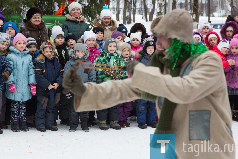 Новогодняя елка в поселке "Старатель".