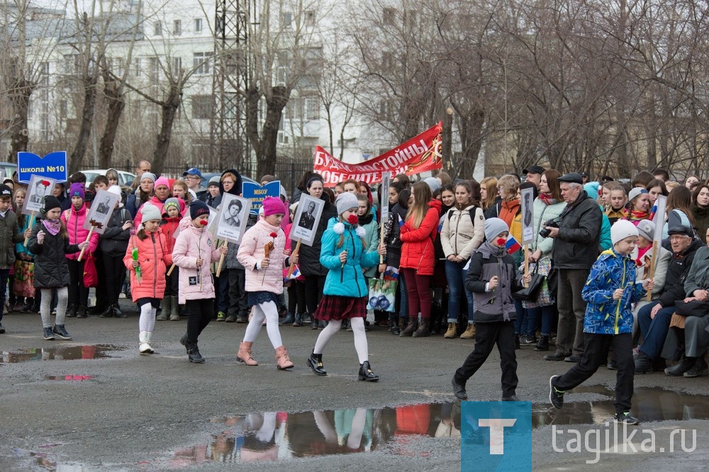 В день Великой Победы мы склоняем головы перед светлой памятью