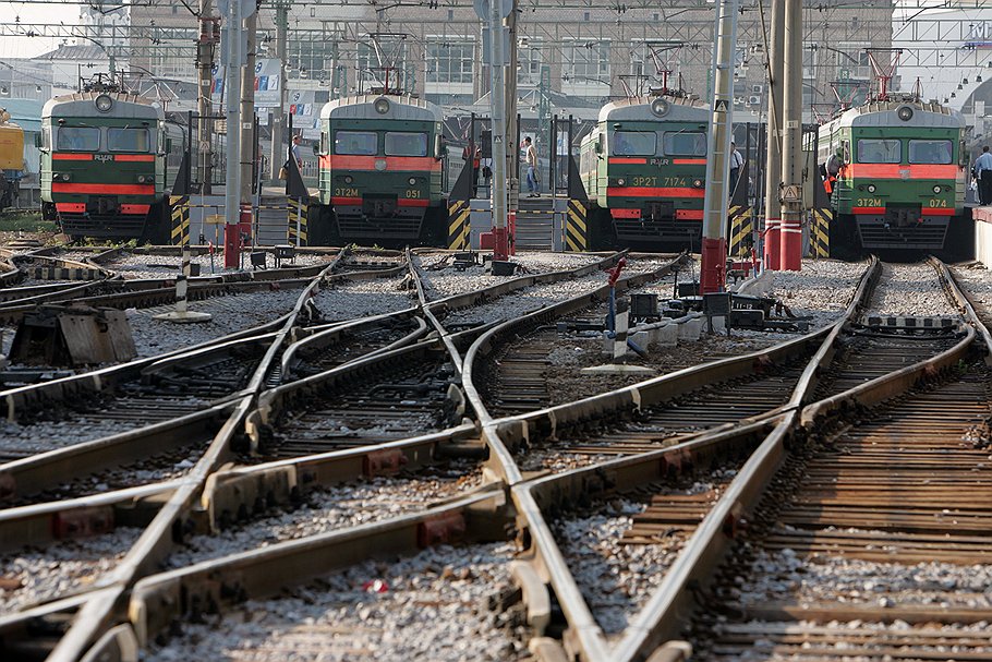 Свердловская железная дорога готовит  электропоезда к сезону летних перевозок