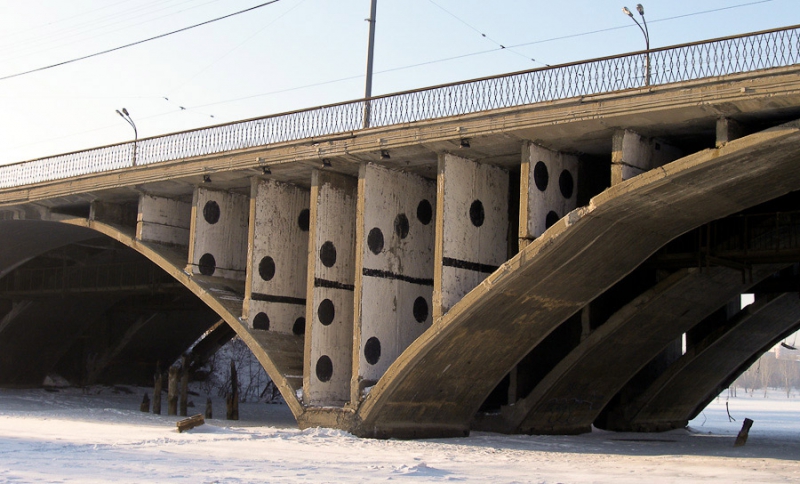 Макаровский мост в Екатеринбурге отреставрируют к 2019 году