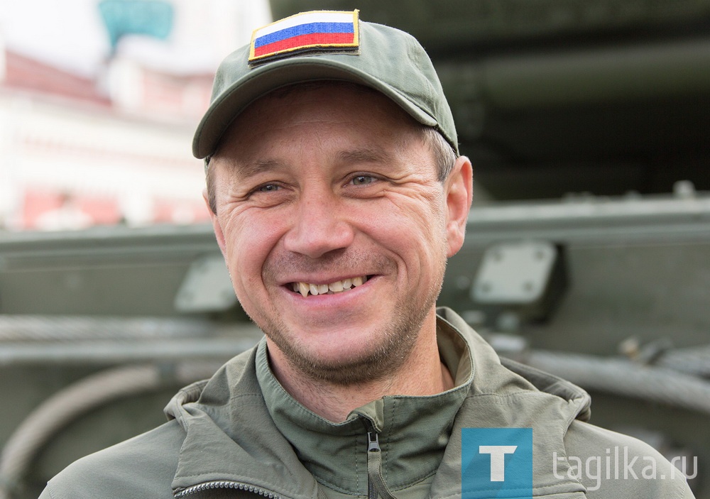 Все готово к началу прохождения военной техники по главной улице города