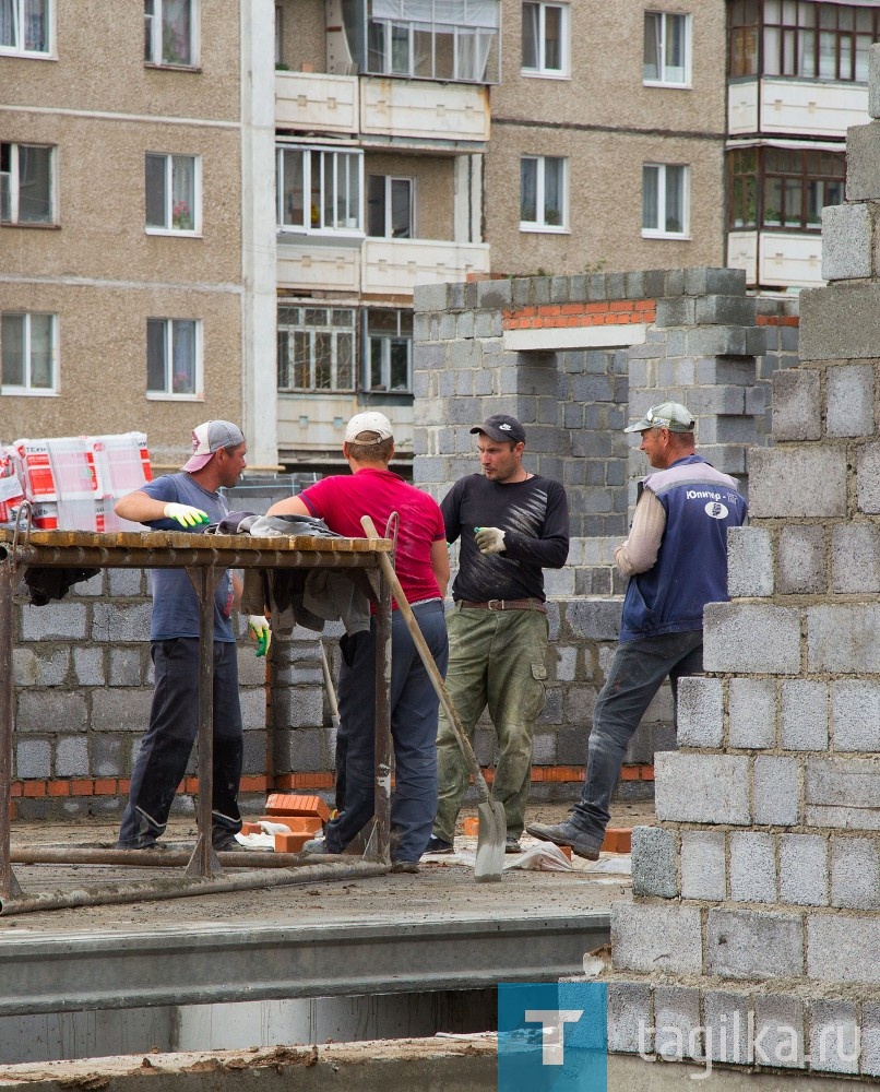 Строительсво детского сада на ул. Захарова .