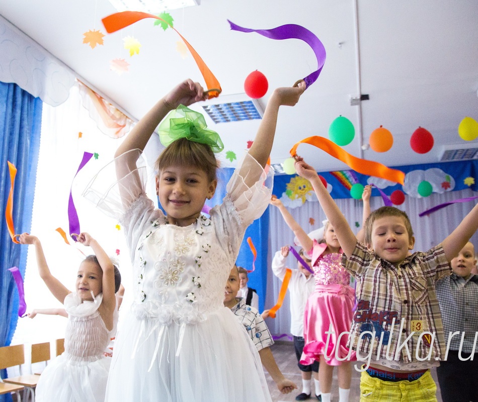 Утренник посвященный Международному дню пожилых людей в д.с. N170.
