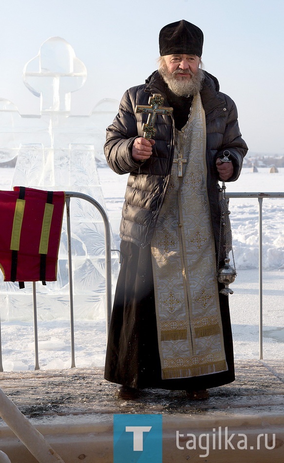 Крещенские купания в проруби