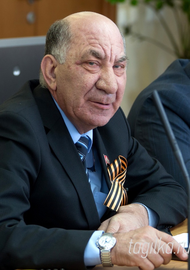 Радаев Владимир Григорьевич.