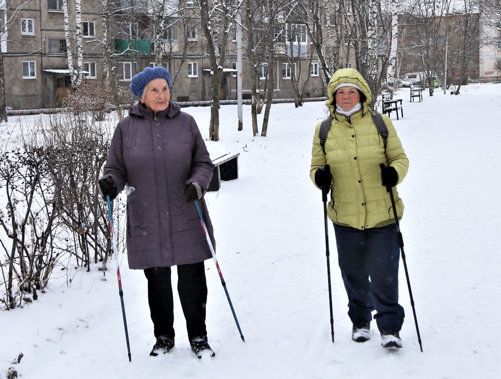 тамара александровна и лариса.JPG