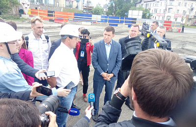 Евгейний Куйвашев посетил ремонтируемый путепровод на улице Циолковского