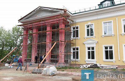 Новая жизнь старейшей школы Нижнего Тагила и недочеты новой дороги