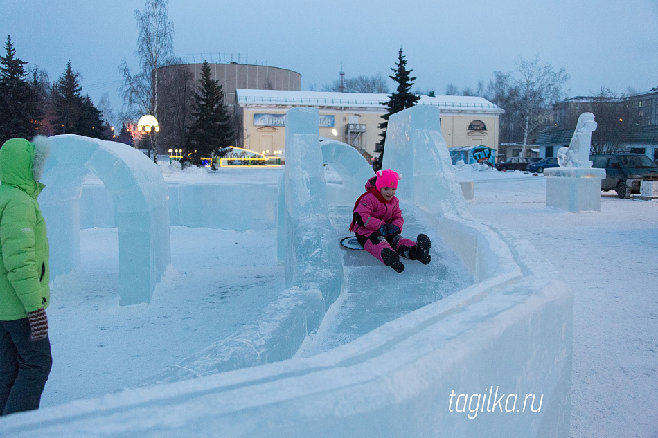 Зимние городки в центре Нижнего Тагила безопасны, их не будут убирать до конца января