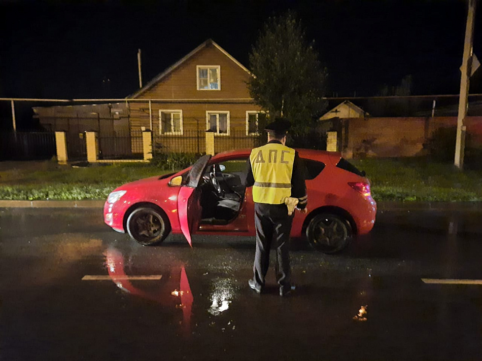 Полиция разыскивает очевидцев ДТП на улице Чайковского, в результате которого погиб пешеход