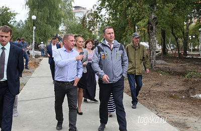 Владислав Пинаев провел объезд Дзержинского района 