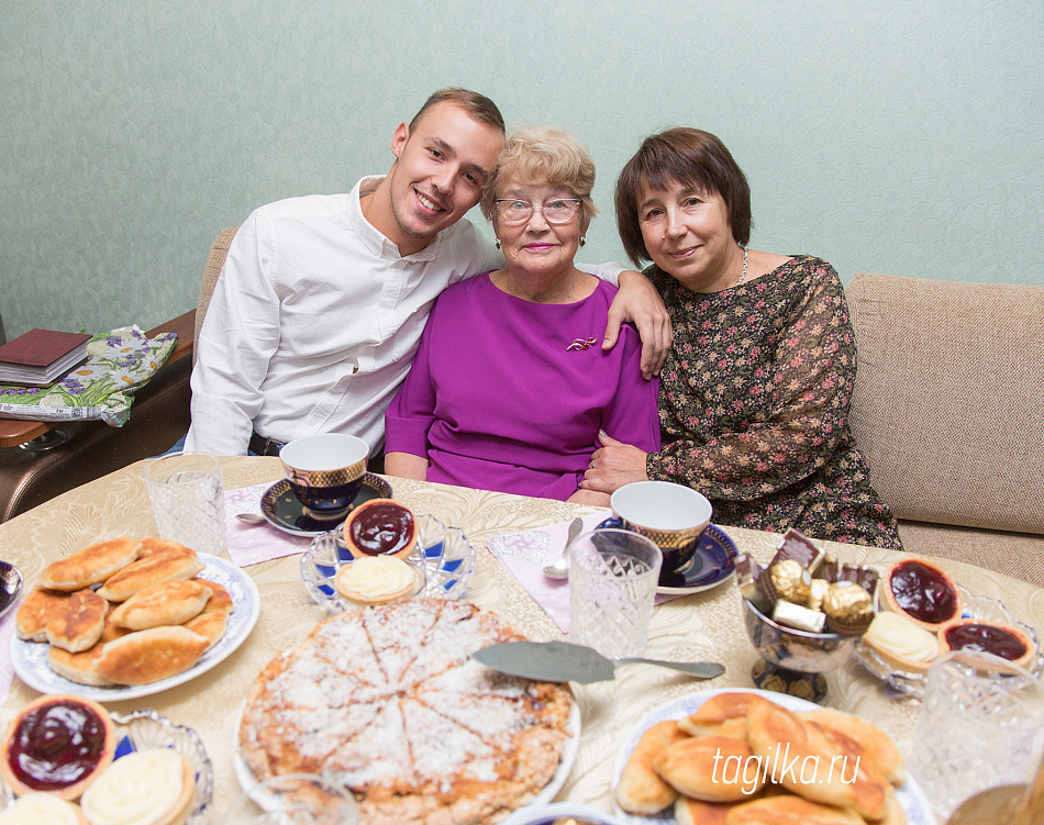Народному учителю Татьяне Игошиной из Нижнего Тагила исполнилось 80 лет